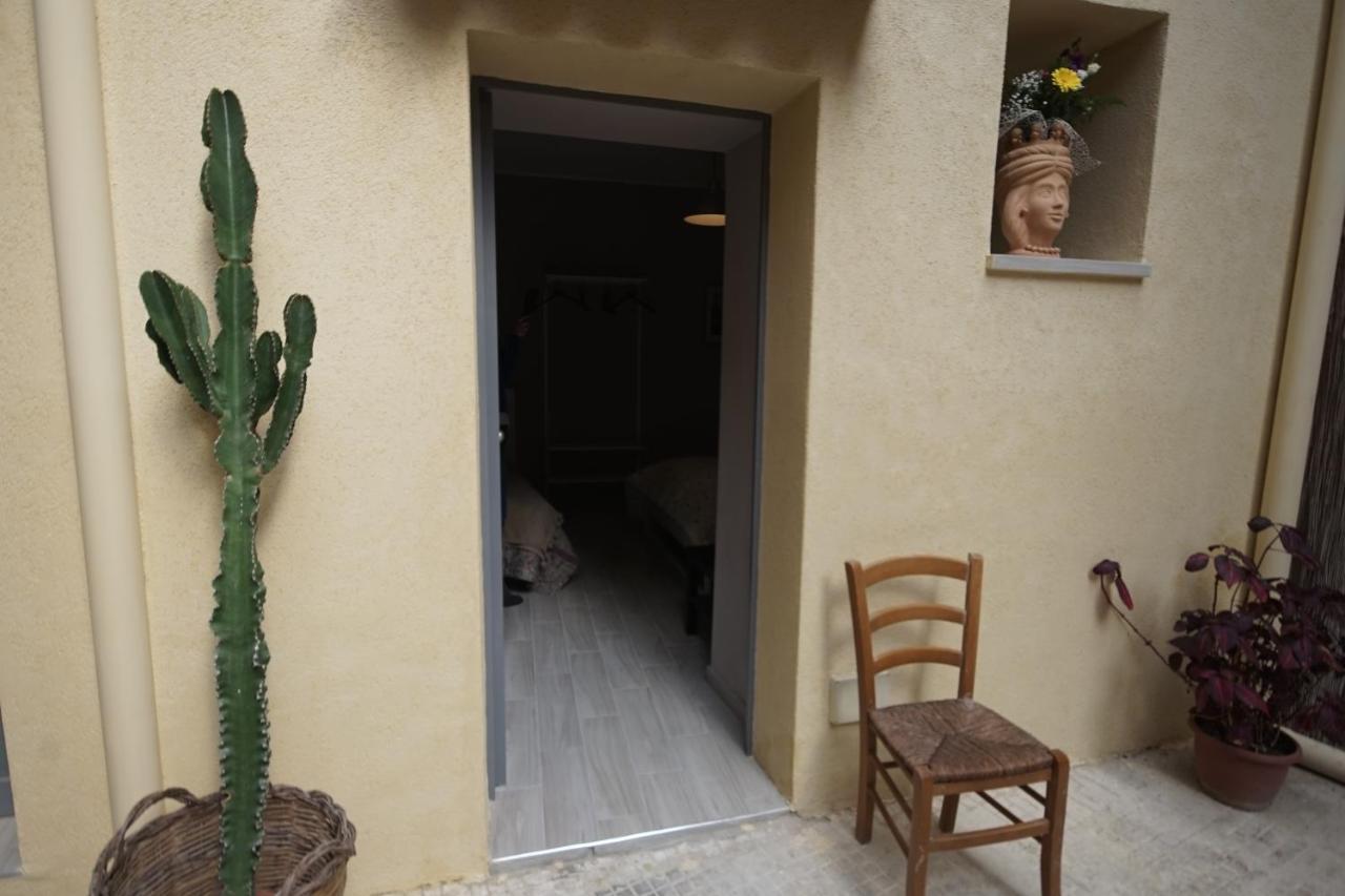 Locazione Turistica Domus Re Bed & Breakfast Agrigento Exterior photo