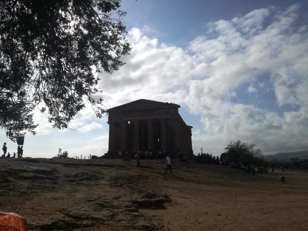 Locazione Turistica Domus Re Bed & Breakfast Agrigento Exterior photo
